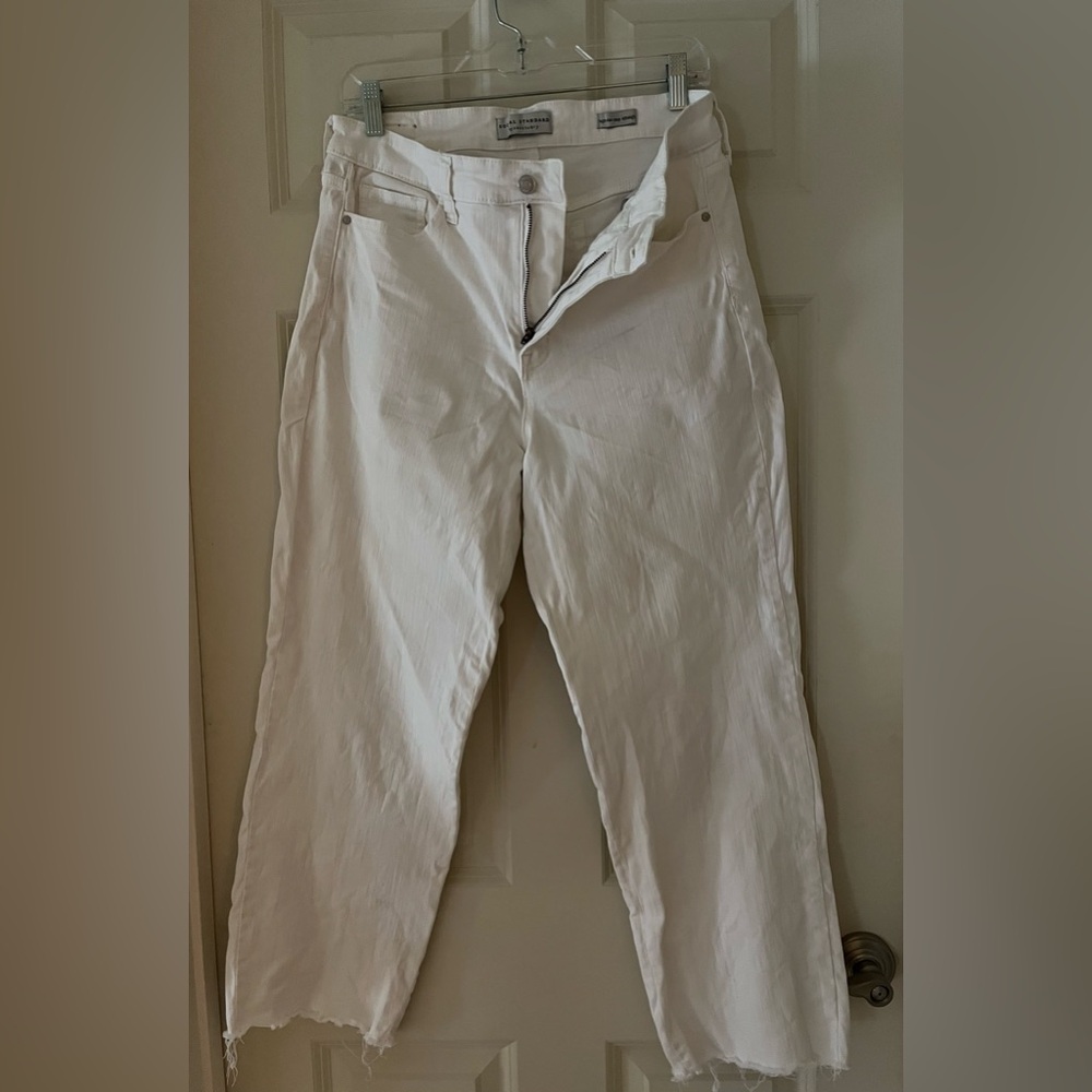 Social Standard by Sanctuary High Rise Crop Straight White Jeans w/rough hem 10